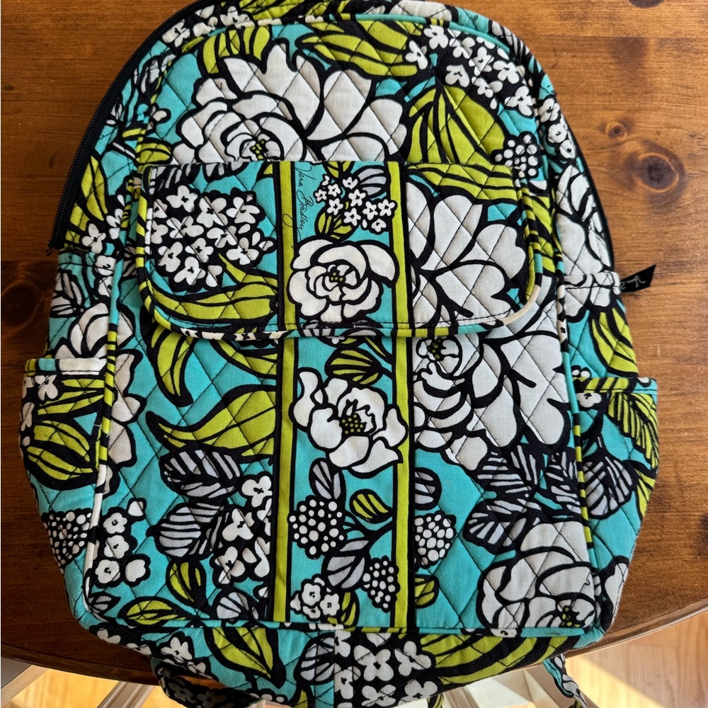 Vera Bradley Blue and Green Floral Backpack- island bloom pattern. Broken zipper - Picture 2 of 10